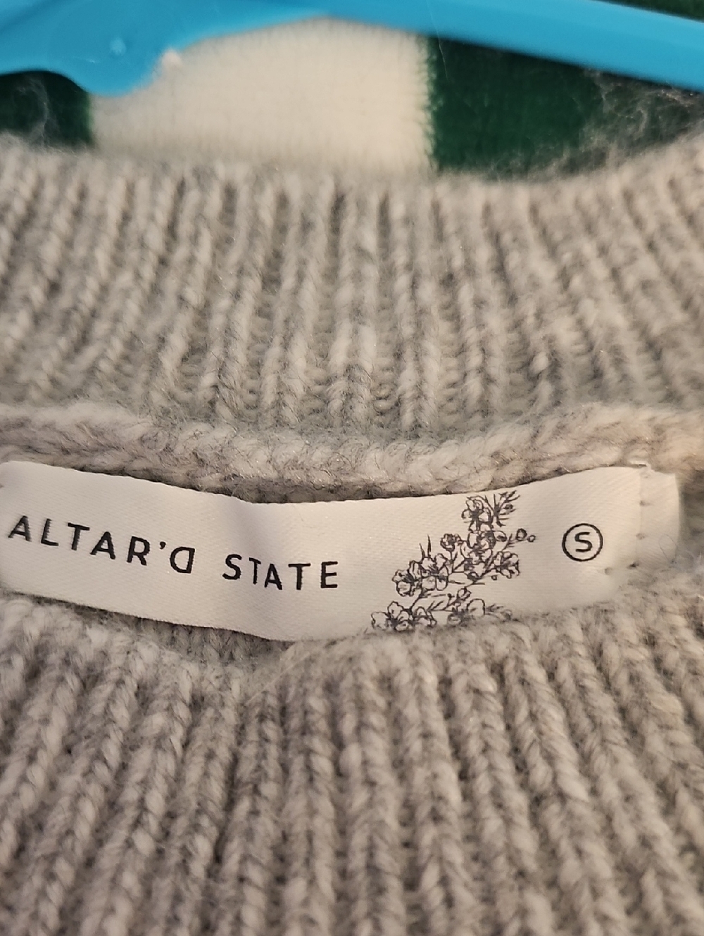 Altar'd State Chunky Cable Knit Sweater Size S - Picture 3 of 8